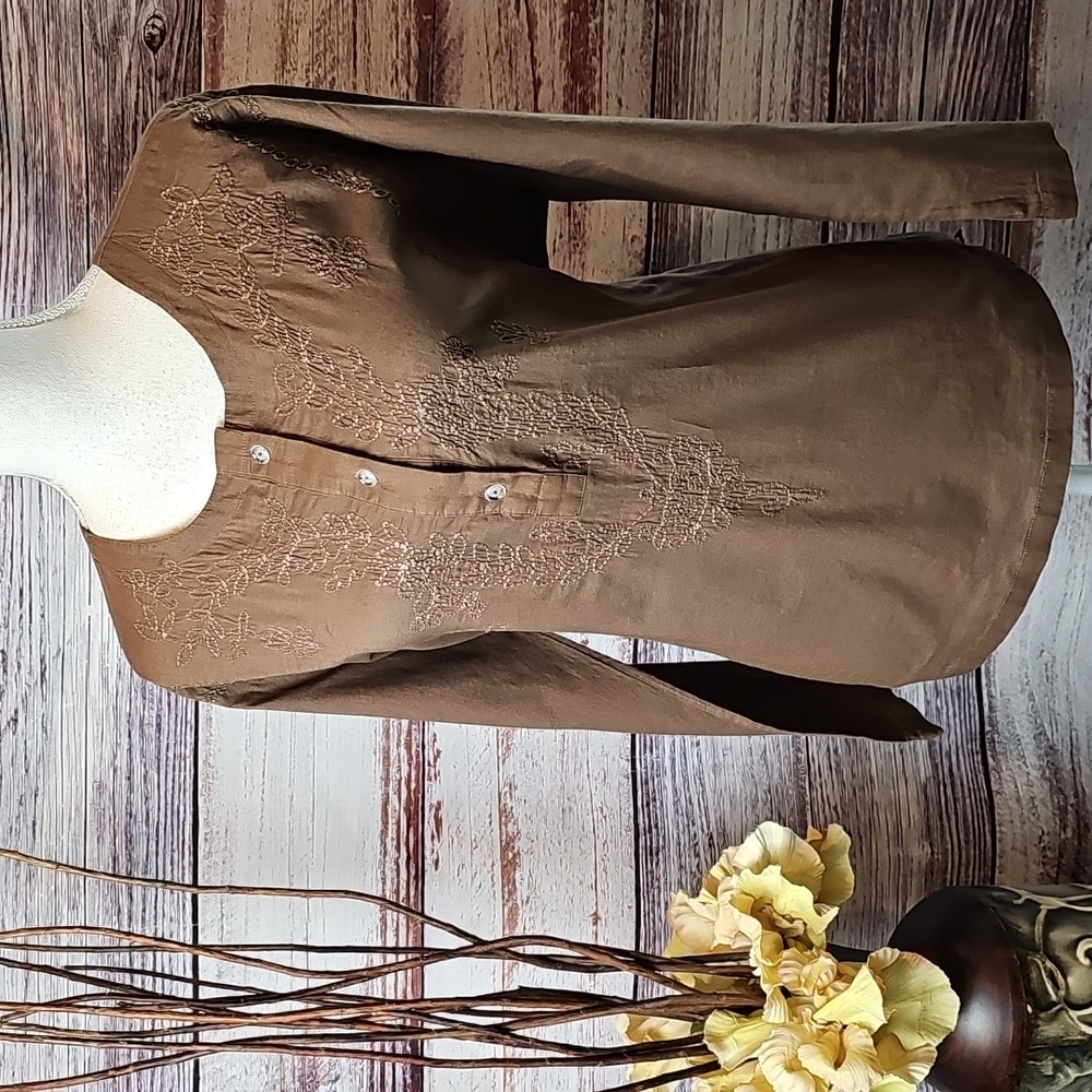 NEW TOMMY HILFIGER BROWN LONG FLARE SLEEVE EMBRODERED BUTTON FRONT PULLOVER TOP
